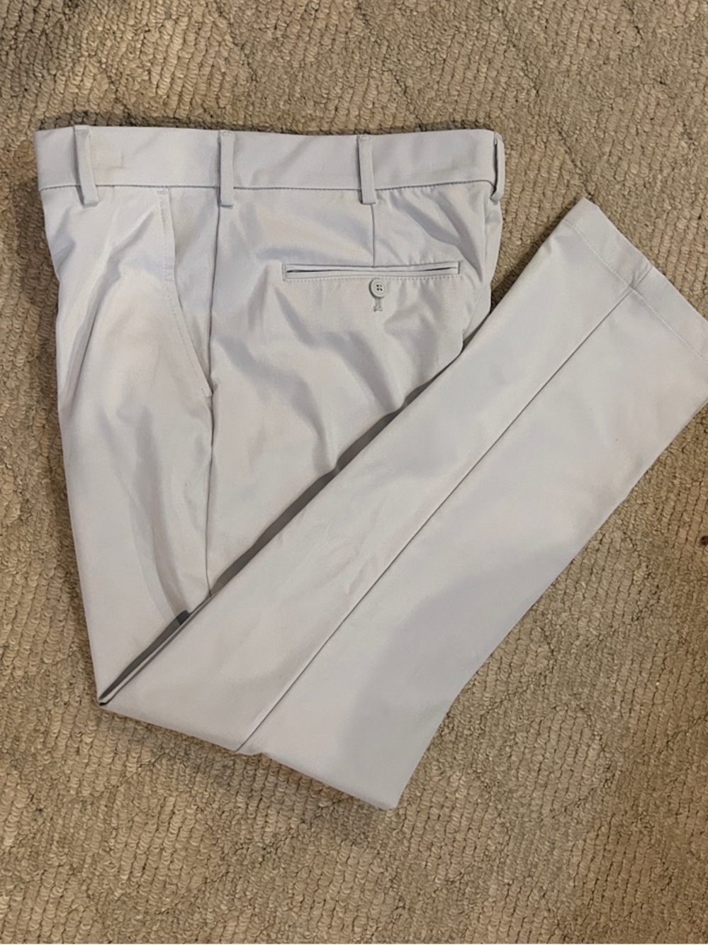 IZOD straight leg Men's Light Gray Dress Pants
